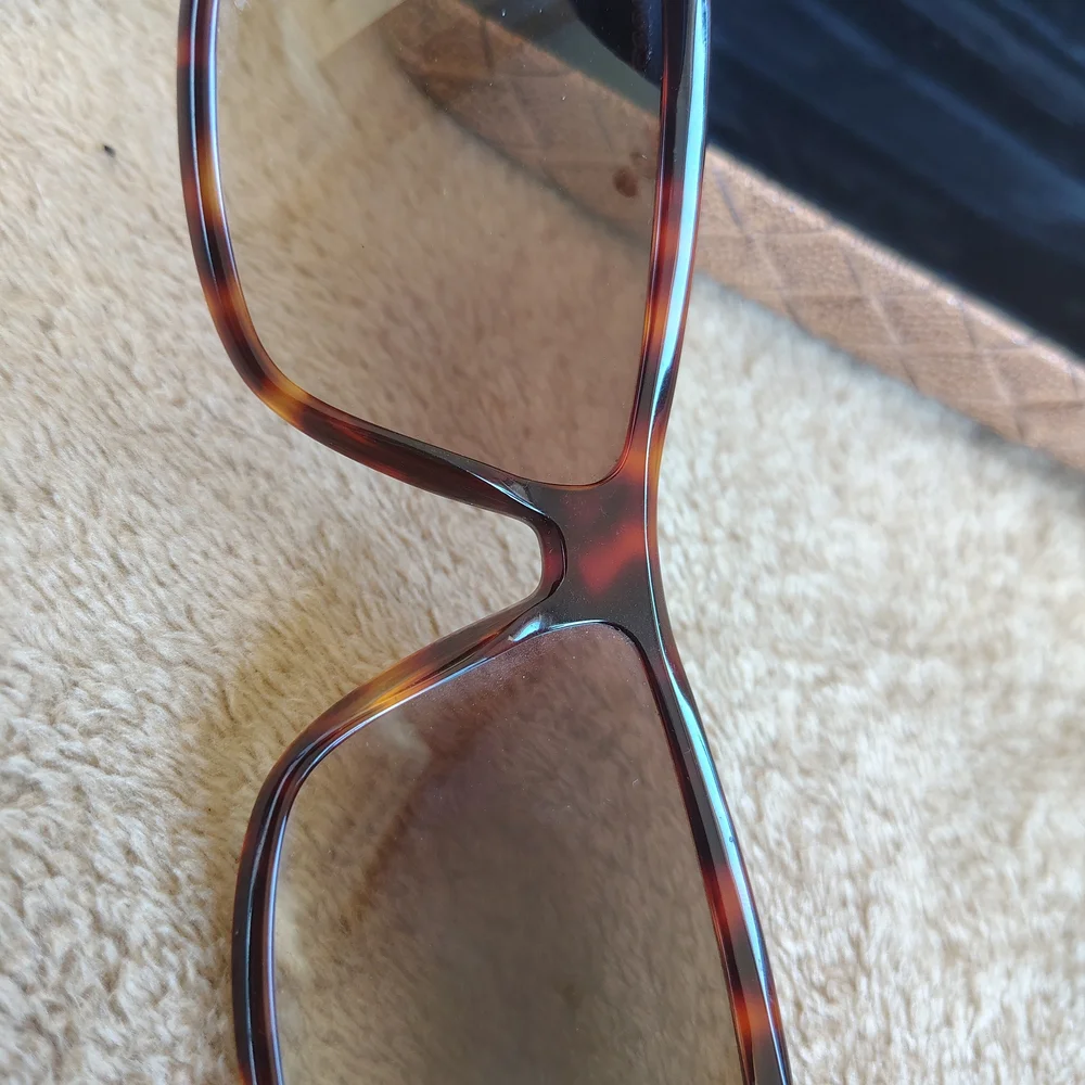 Carrera Tortoise Shell Sunglasses - Picture 6 of 7